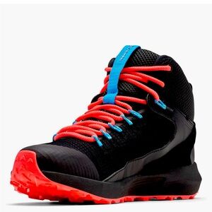 Columbia women’s Trailstorm hiking boots with EchoLT insole